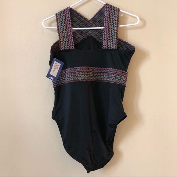 Hilor Swimsuit   - Picture 5 of 7